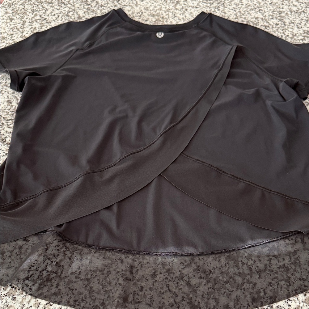 Lululemon Athletica Black Cross Back Short Sleeve Top w/Sheer trim Sz 6 - Picture 9 of 9